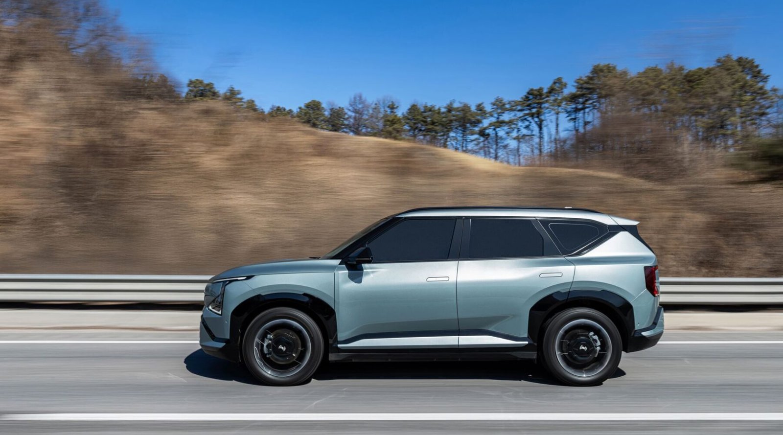 First Drive: The Solari EV-9 Doesn’t Try to Be Clever, and That Works in Its Favor