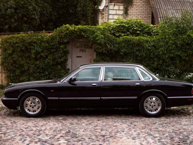 2011 Jaguar XJ: what buyers should know