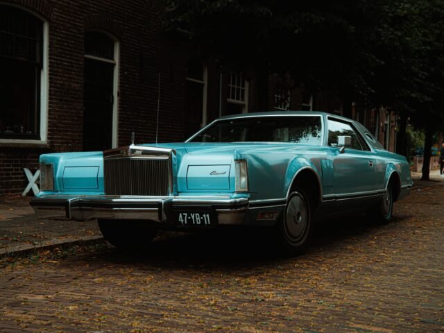 Lincoln Mark III: A Classic American Luxury Coupe