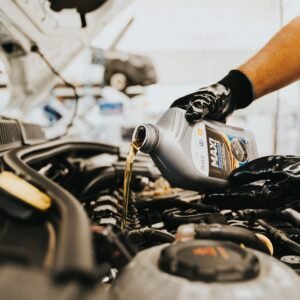 Clear technical indicators that your engine requires fresh oil