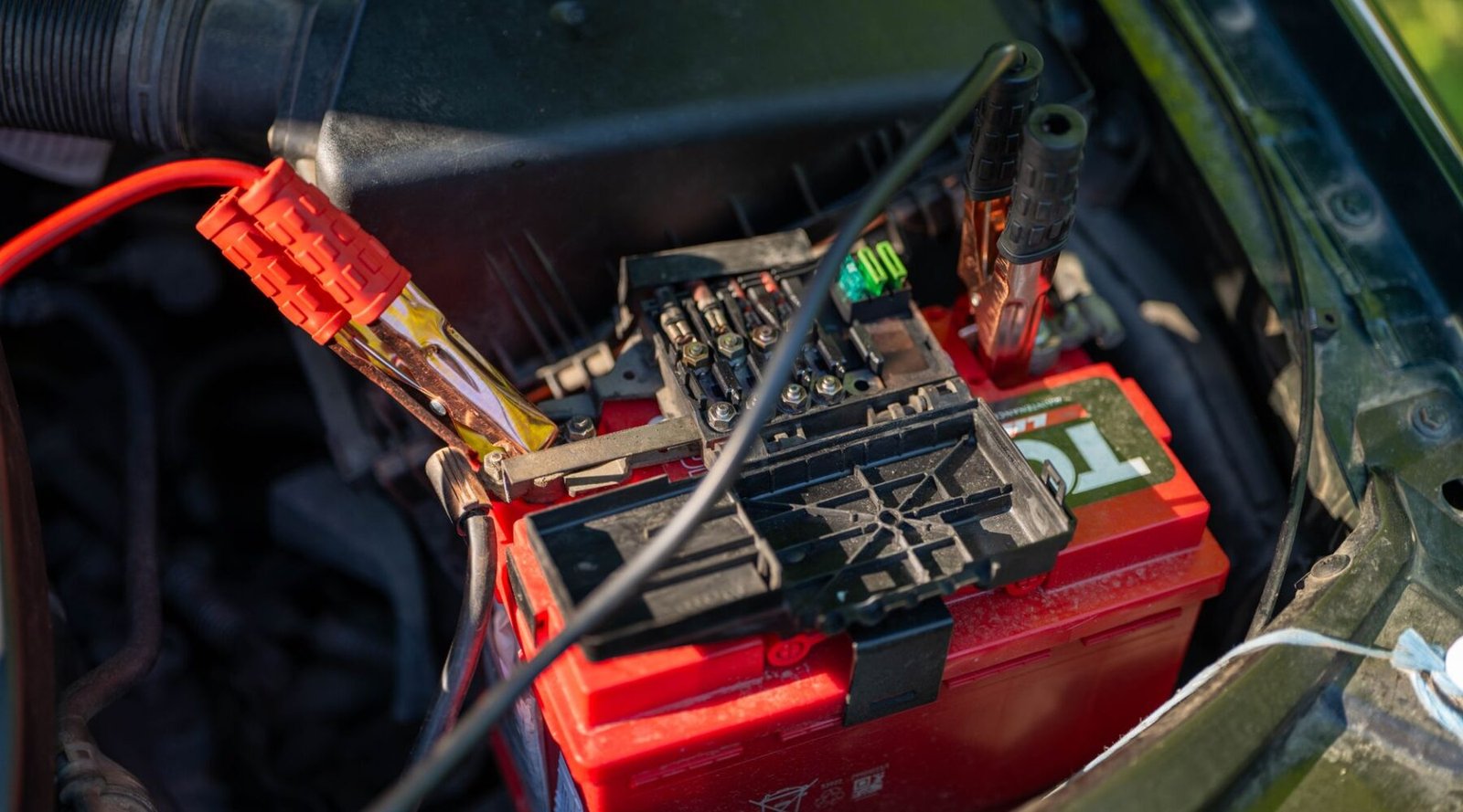 Understanding engine power sources in modern vehicles