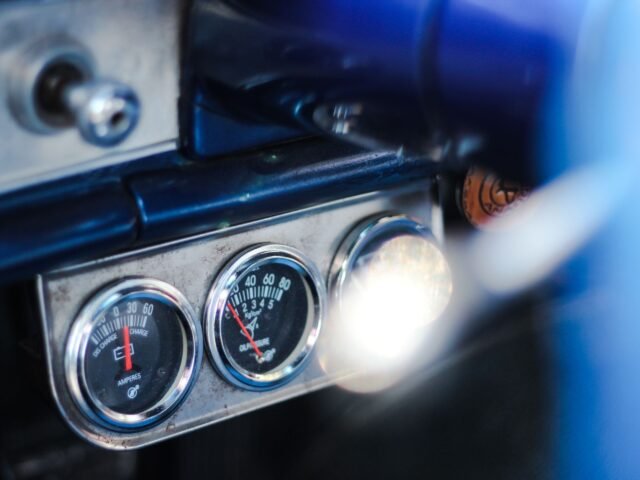 Understanding normal oil pressure in vehicles