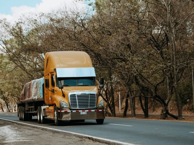 Understanding the tandem truck: design and functionality
